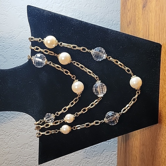 Jewelry - Wms tri level necklace